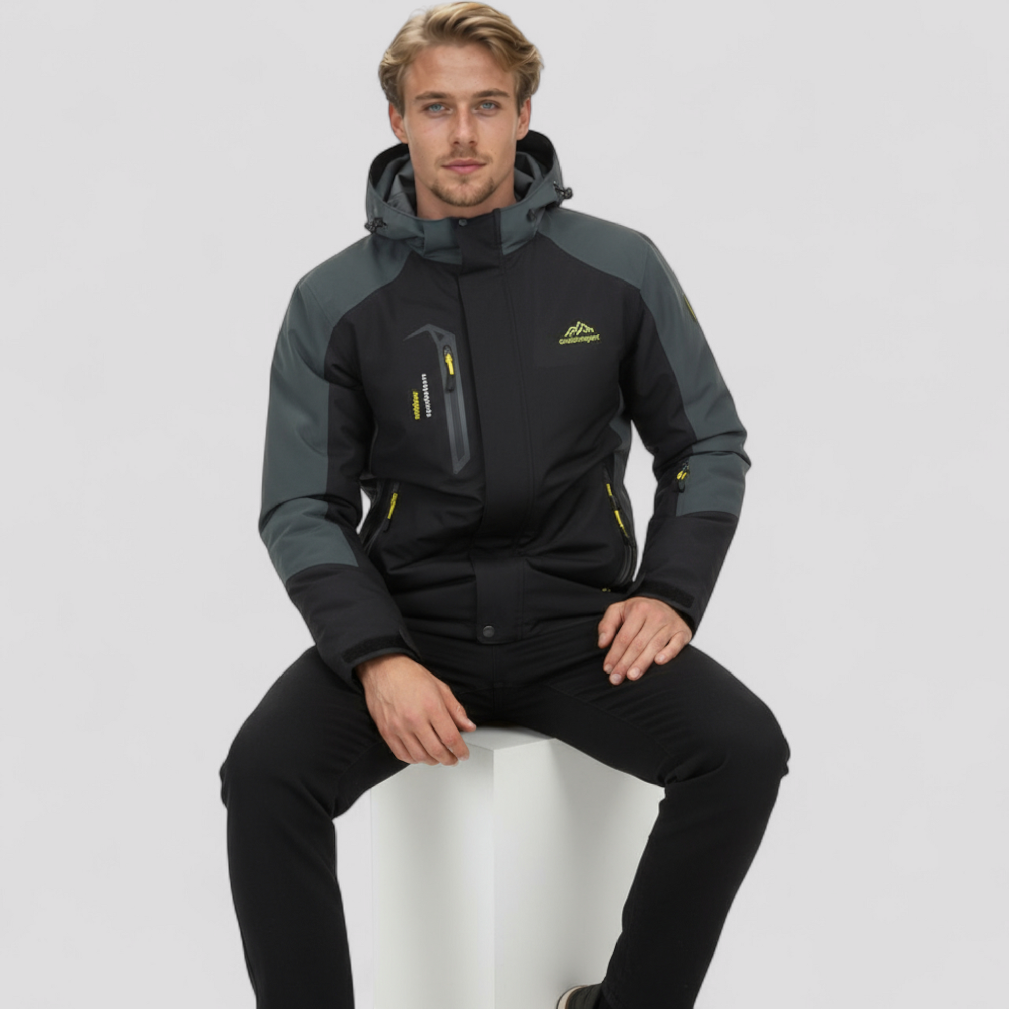 Robust og stilfuld vandtæt herrejakke til udendørs eventyr