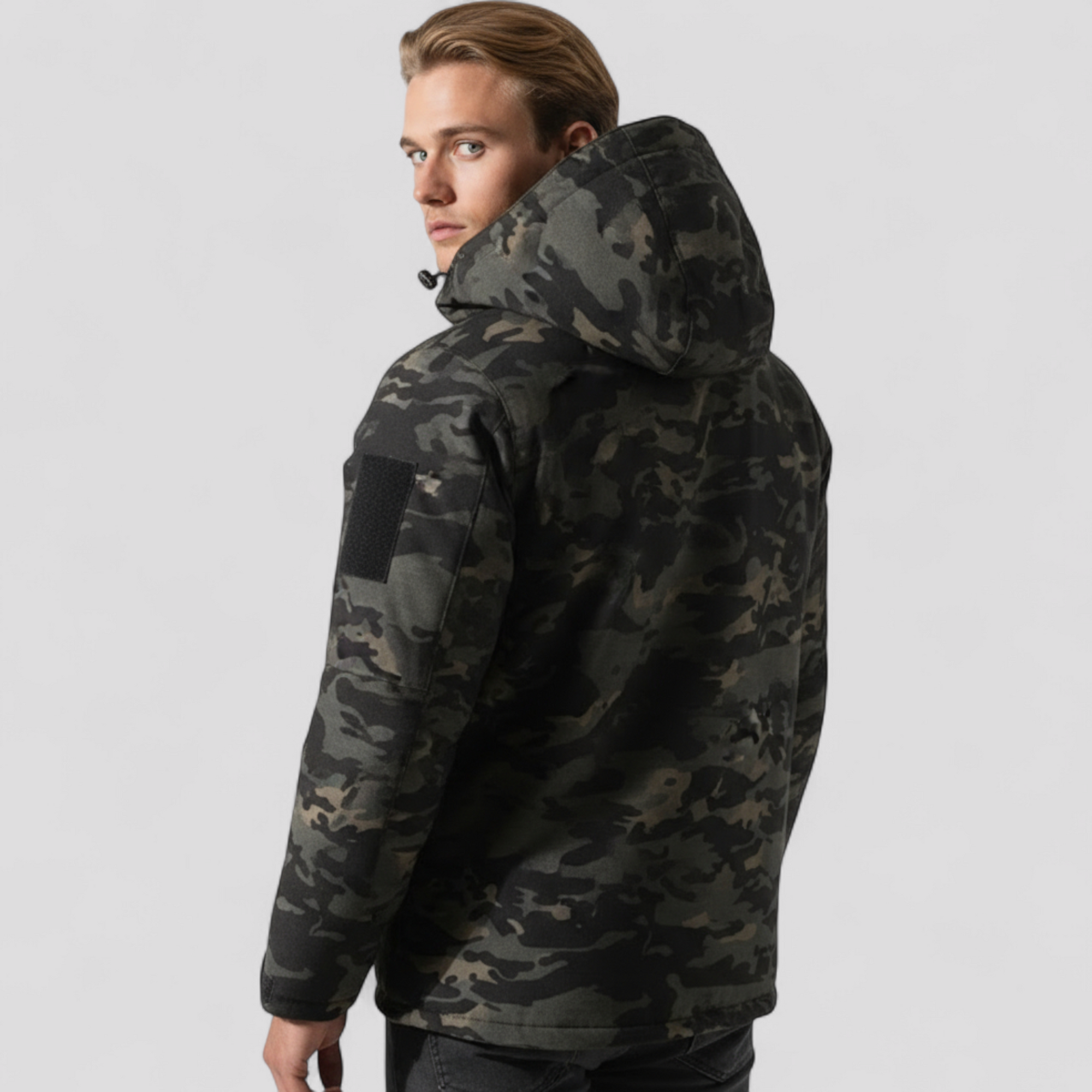 Varm camouflage-vinterjakke til mænd – vindtæt og komfortabel